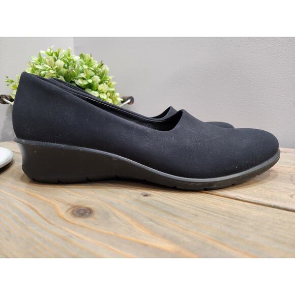 ECCO FELICIA STRETCH BLACK WEDGE LOAFER SHOES Euro 39 US 8.5-9 - Picture 1 of 8
